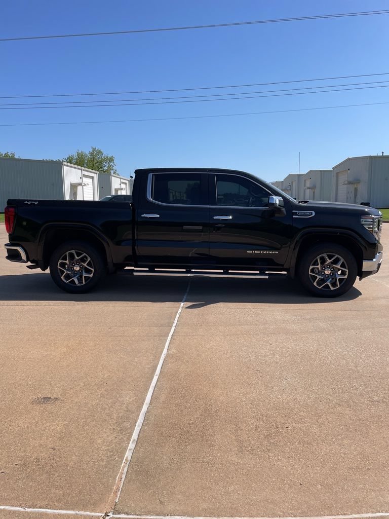 Used 2025 GMC Sierra 1500 SLT w/ SLT Premium Package AWD/4WD image 5