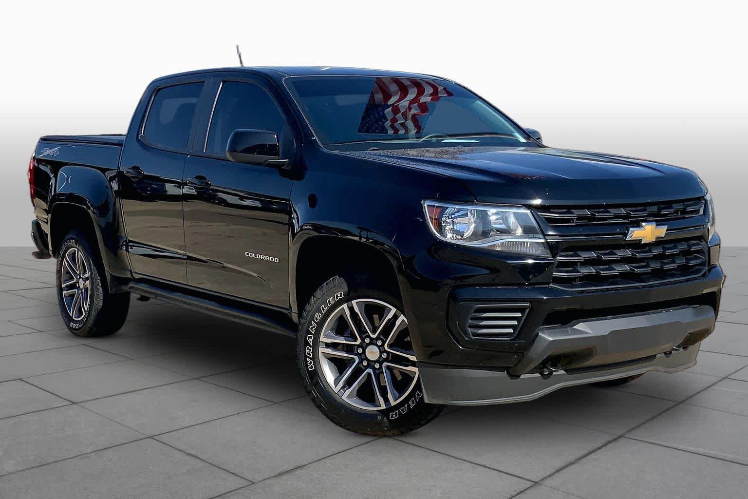 Used 2021 Chevrolet Colorado W/T w/ Custom Special Edition AWD/4WD image 3