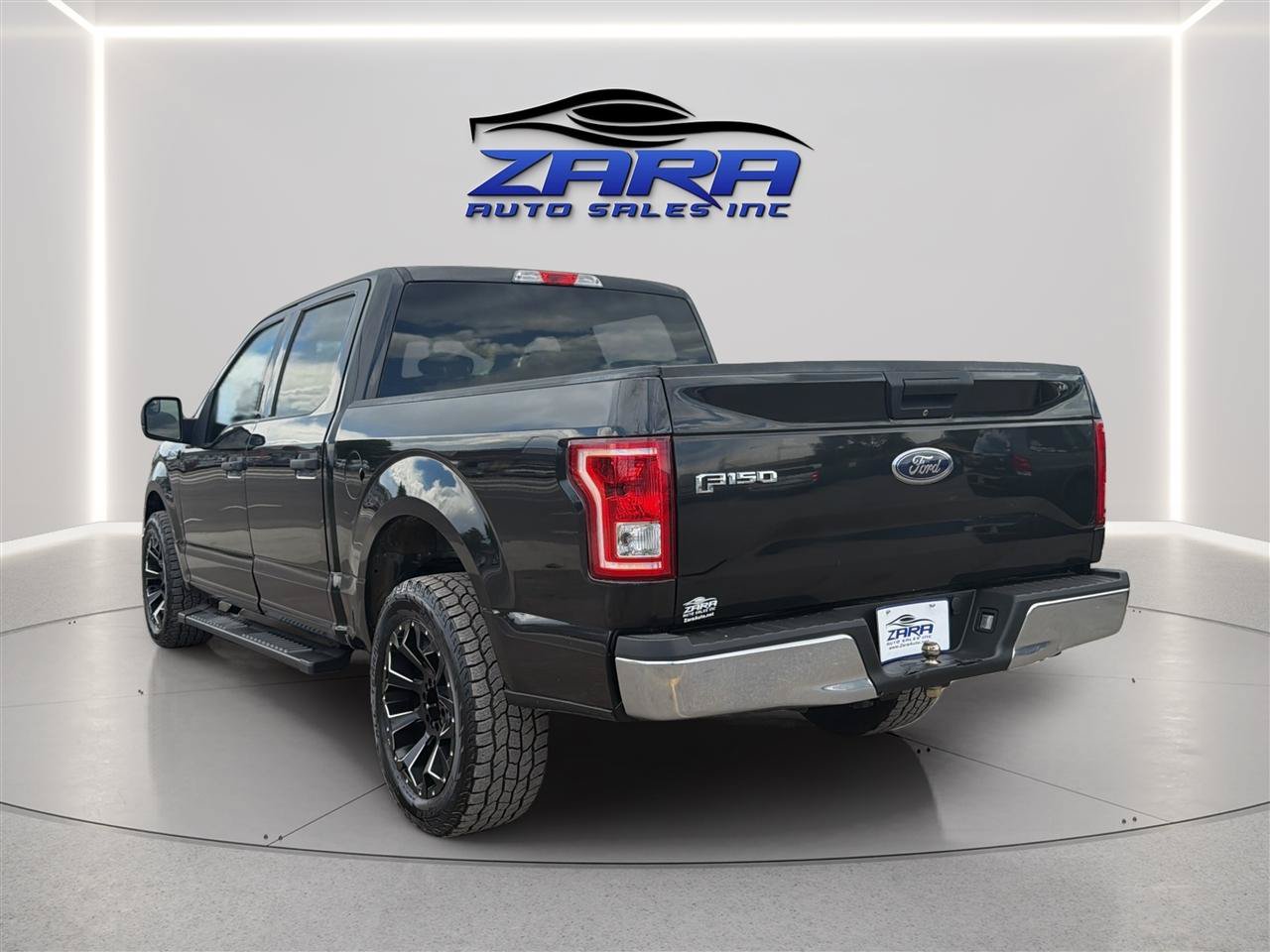 Used 2015 Ford F150 XLT RWD image 5