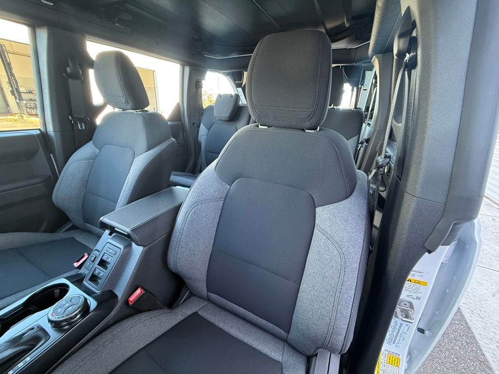 Used 2025 Ford Bronco 4-Door image 15