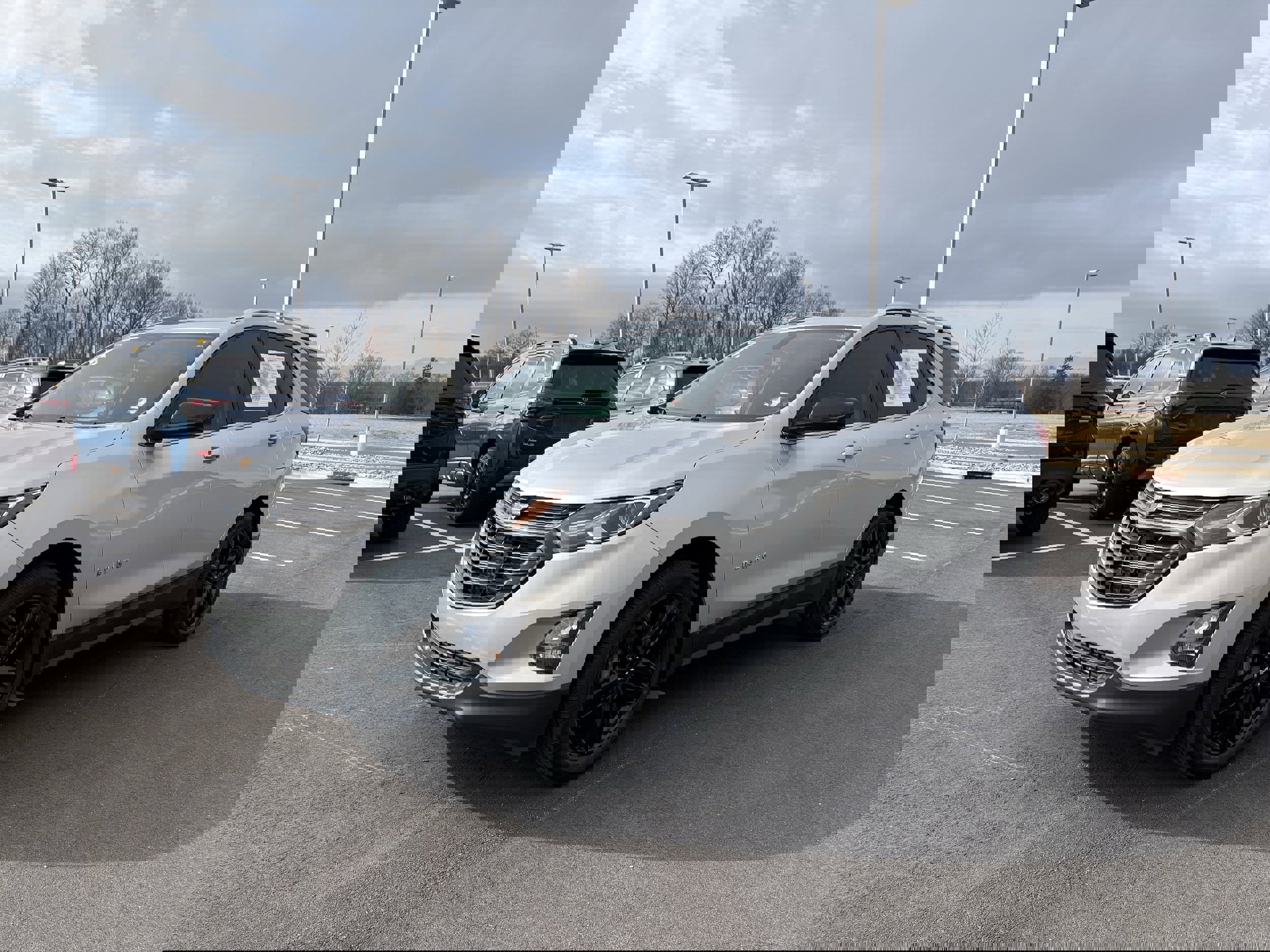 Used 2021 Chevrolet Equinox LT image 3