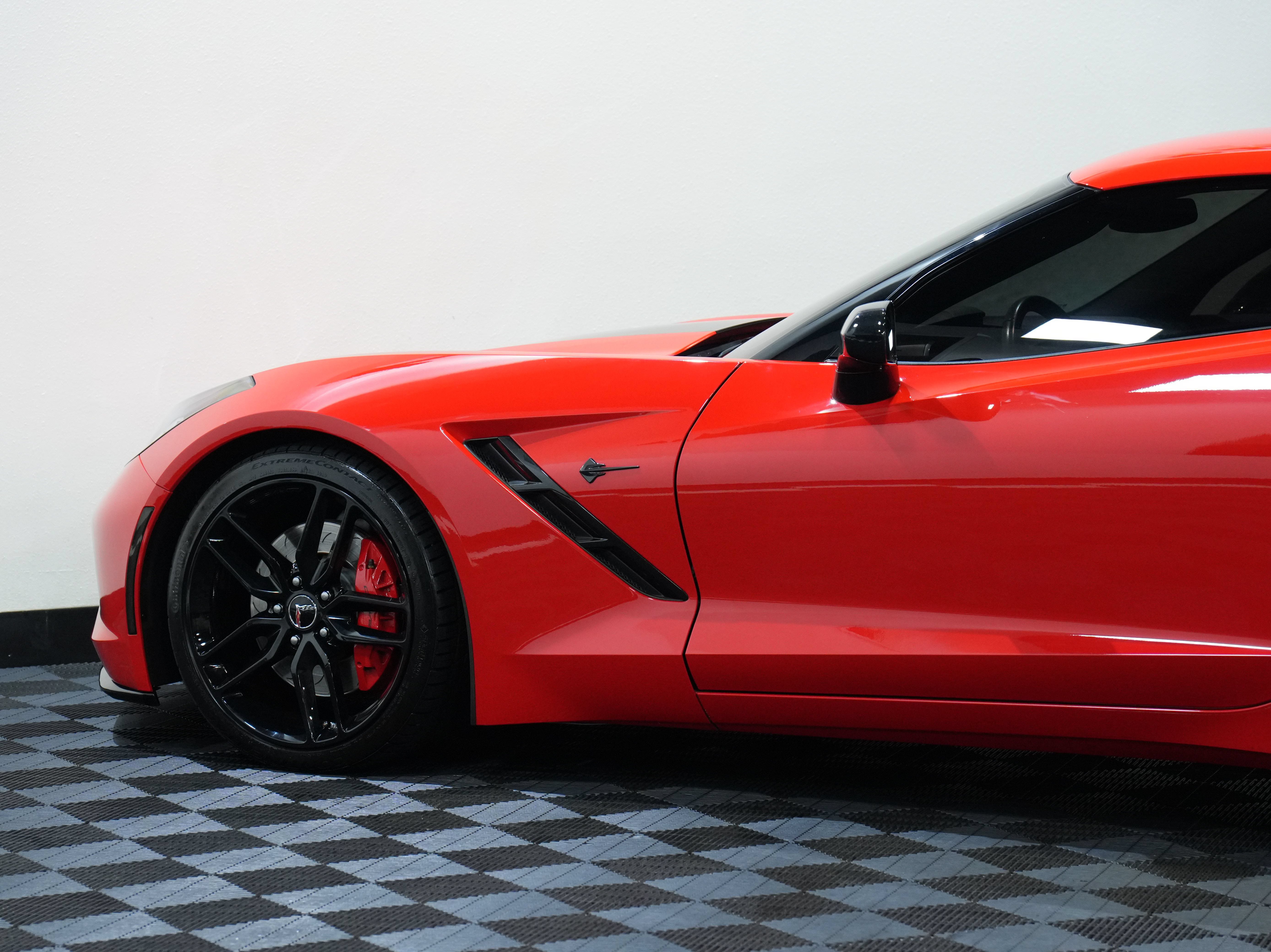 Used 2014 Chevrolet Corvette Stingray Coupe w/ 2LT Preferred Equipment Group RWD image 19