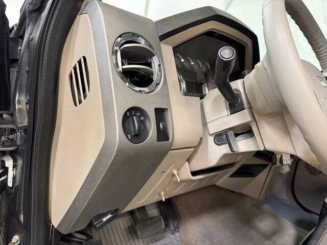 Used 2009 Ford F250 Lariat AWD/4WD image 15