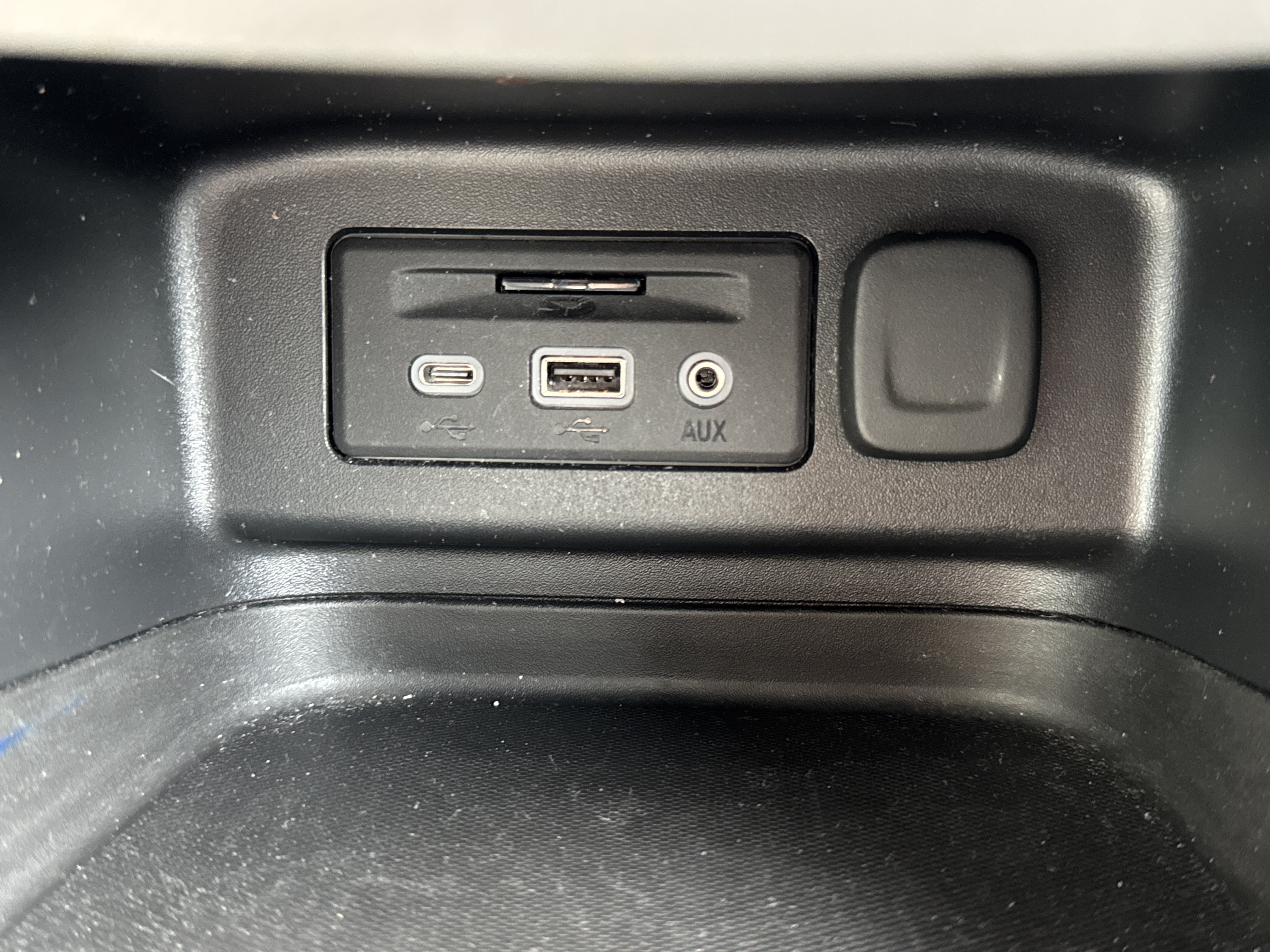 Used 2021 Chevrolet Equinox LT AWD/4WD image 14