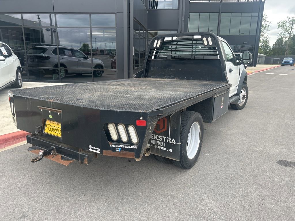 Used 2018 Ford F550 2WD Regular Cab Super Duty image 4
