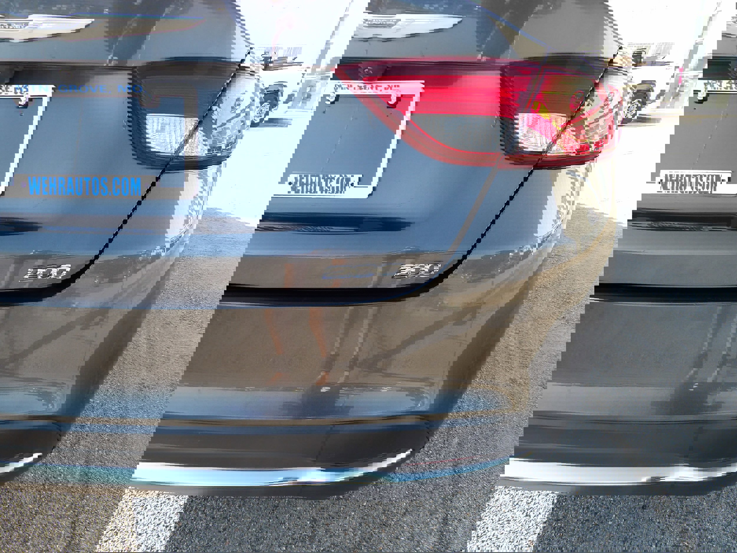 Used 2017 Chrysler 200 Limited Platinum image 7