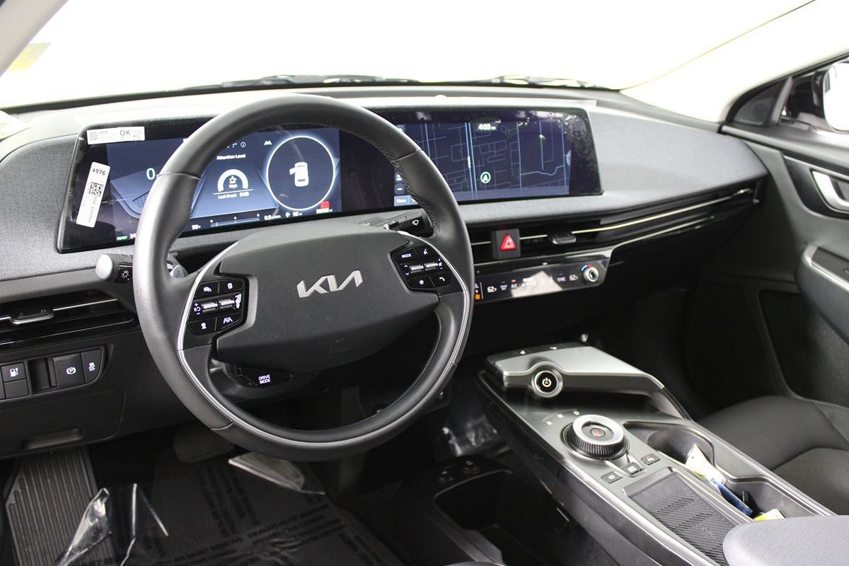 Used 2024 Kia EV6 Light RWD image 7