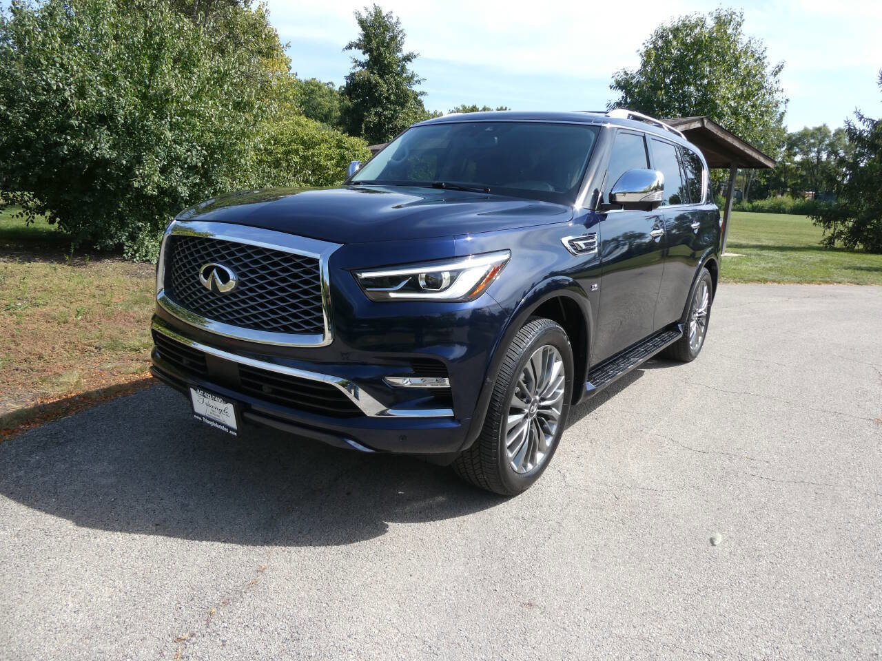 Used 2019 INFINITI QX80 Luxe w/ 22" Wheel Package image 1