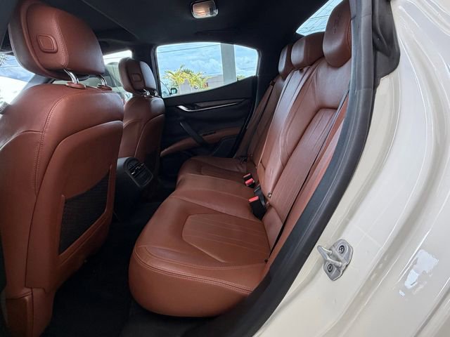 Used 2019 Maserati Ghibli S RWD image 12
