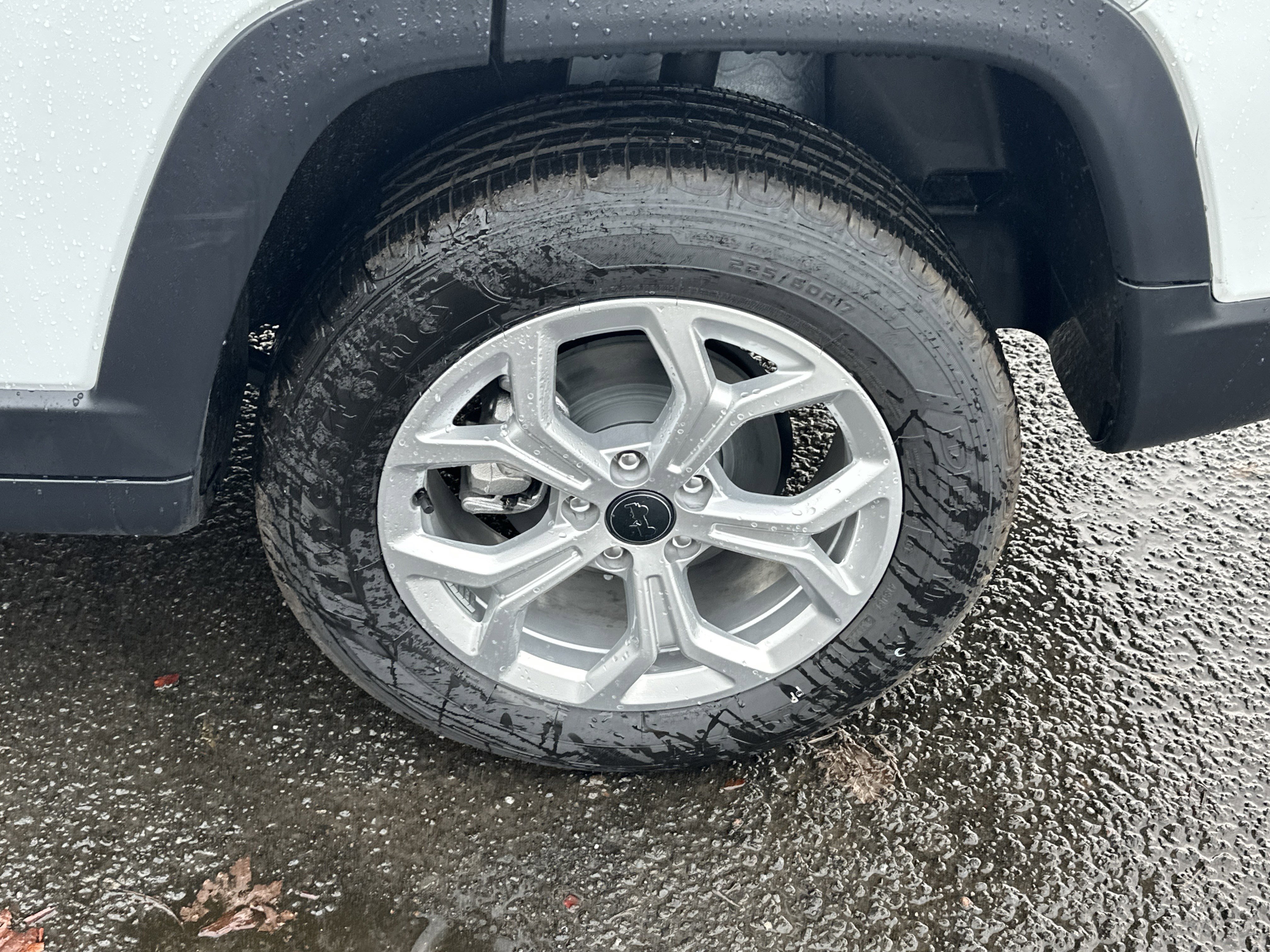 New 2026 Jeep Compass Latitude image 25