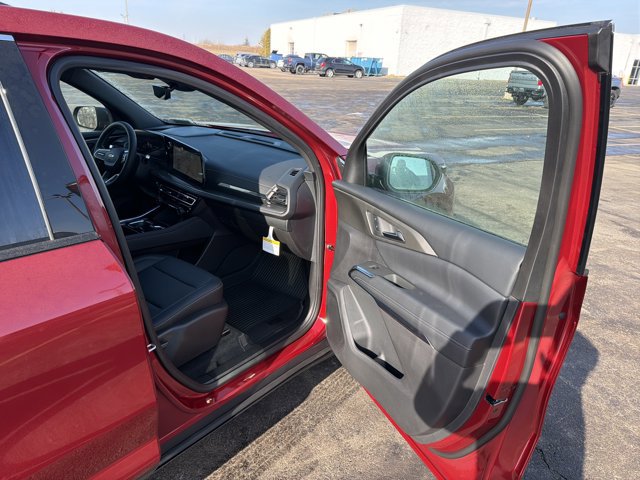 New 2026 Chevrolet Traverse LT image 32