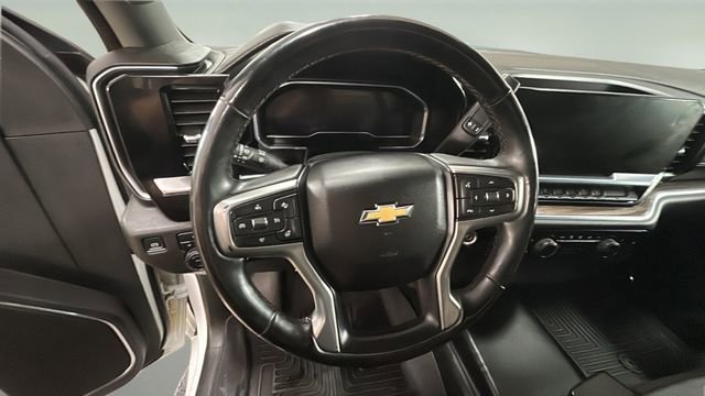 Used 2024 Chevrolet Silverado 3500 LT w/ Convenience Package image 10