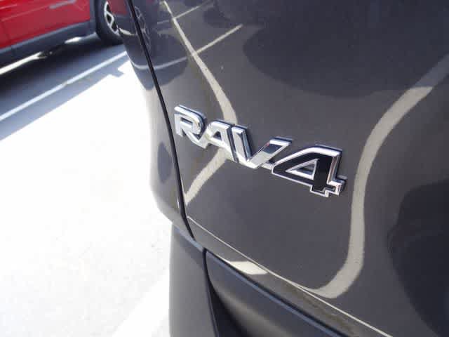 Certified 2025 Toyota RAV4 XLE FWD image 8