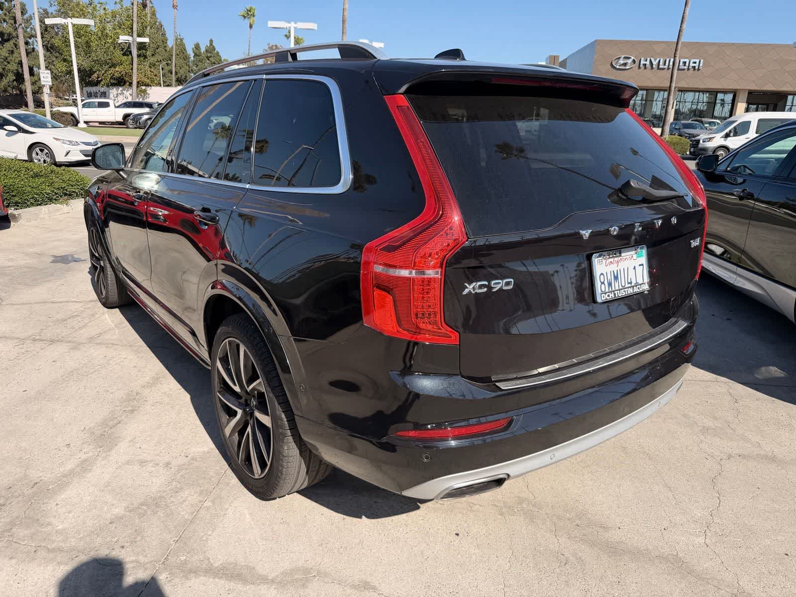Used 2018 Volvo XC90 T6 Momentum w/ Convenience Package AWD/4WD image 3