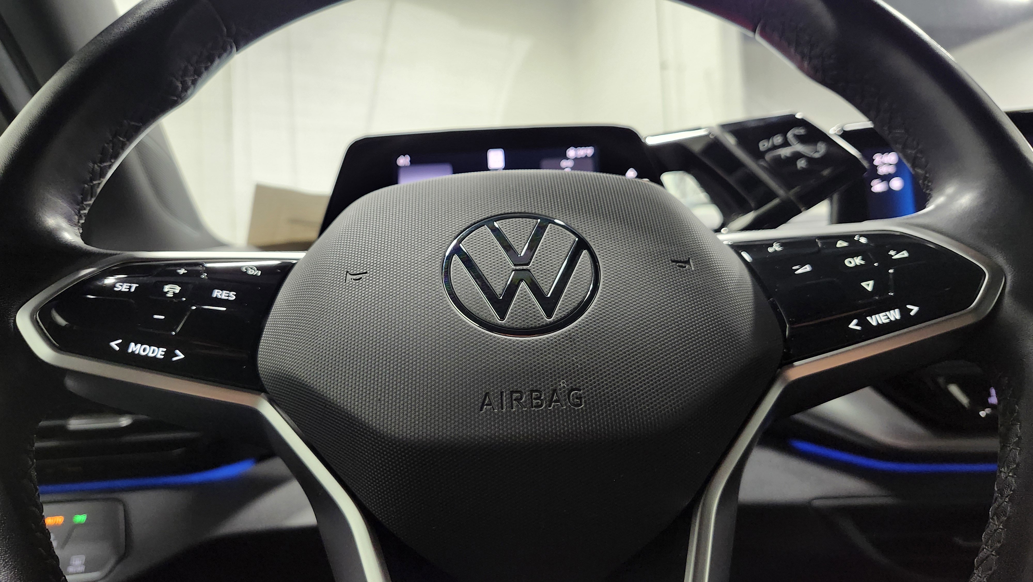 Used 2021 Volkswagen ID.4 Pro image 25