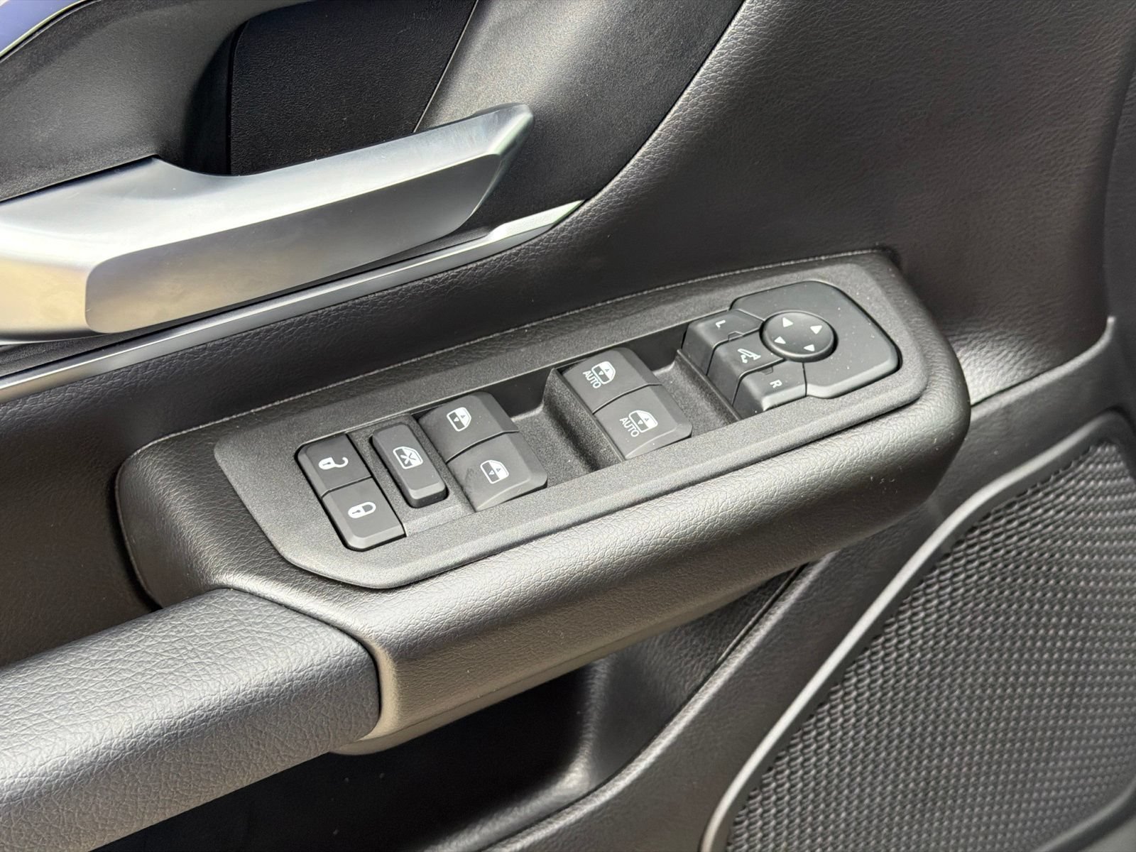 New 2027 RAM 1500 4x4 Crew Cab image 16