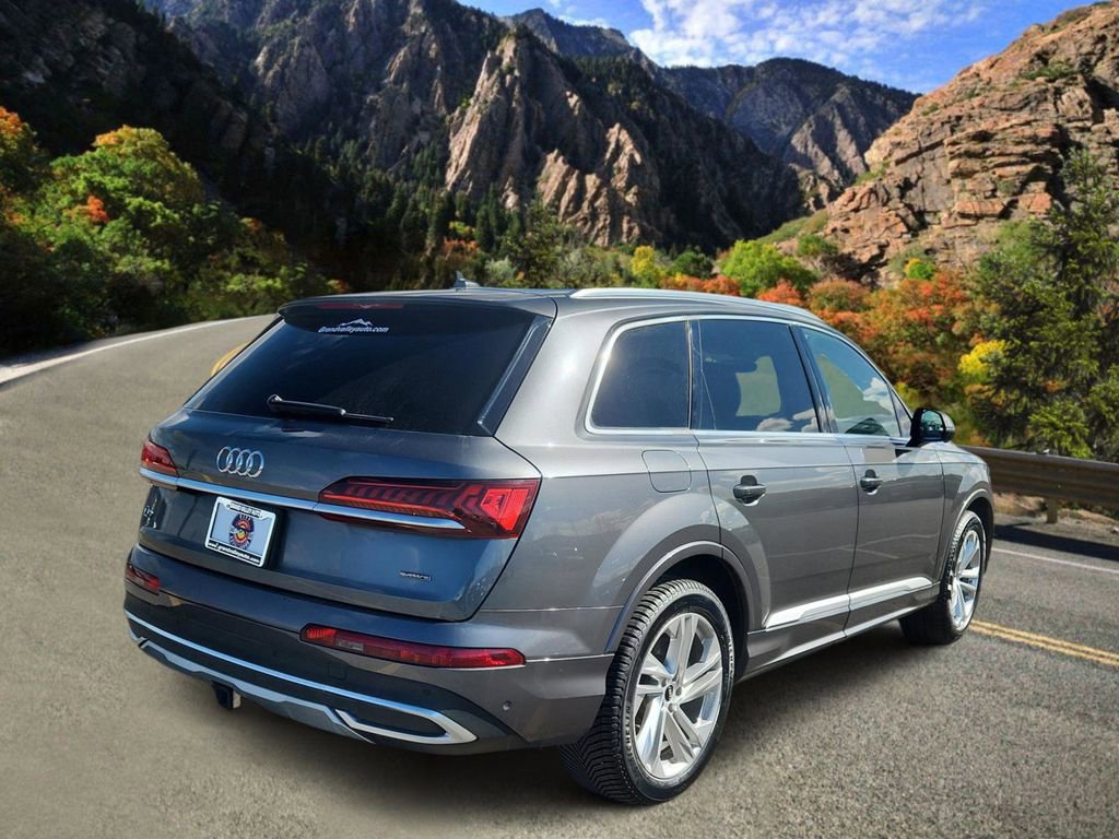Used 2021 Audi Q7 3.0T Premium Plus w/ Executive Package image 3