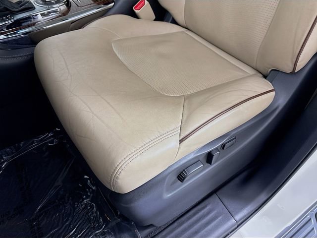 Used 2017 Nissan Armada Platinum AWD/4WD image 19