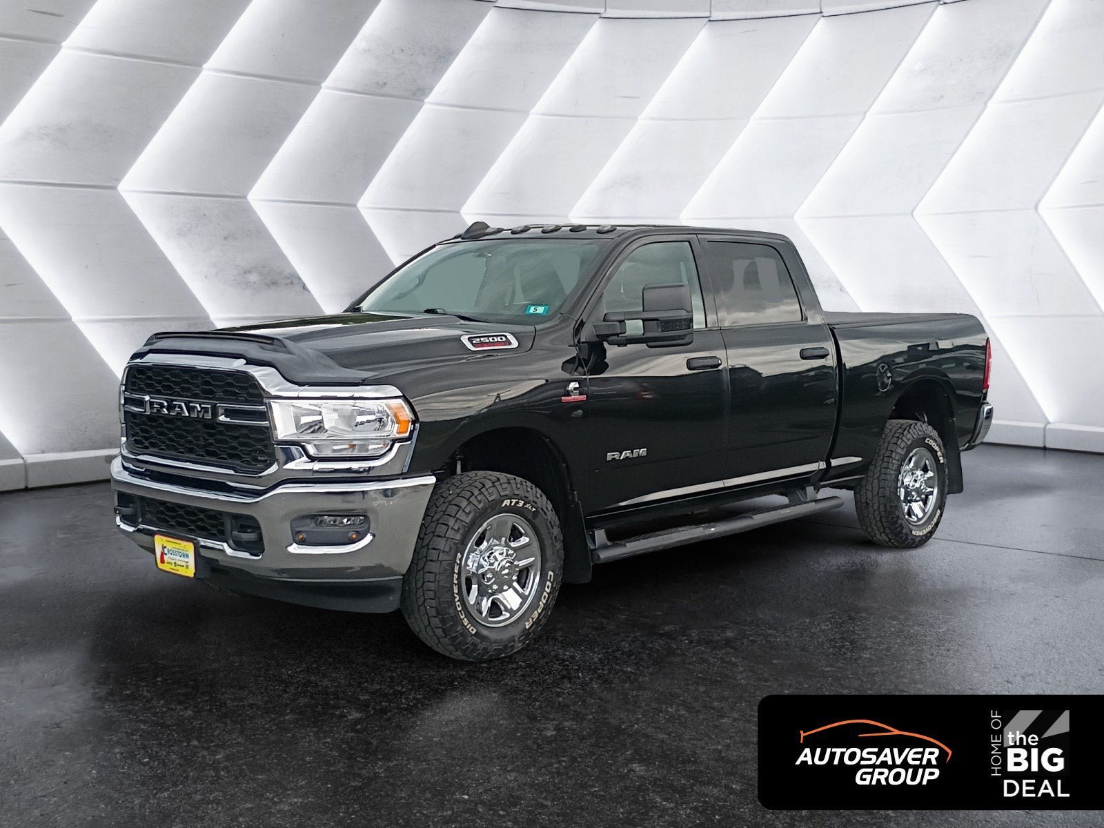 Used 2022 RAM 2500 Tradesman AWD/4WD image 1