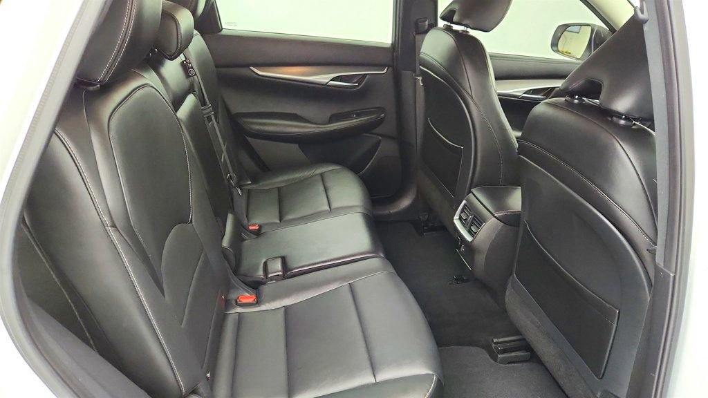 Used 2019 INFINITI QX50 Pure image 22