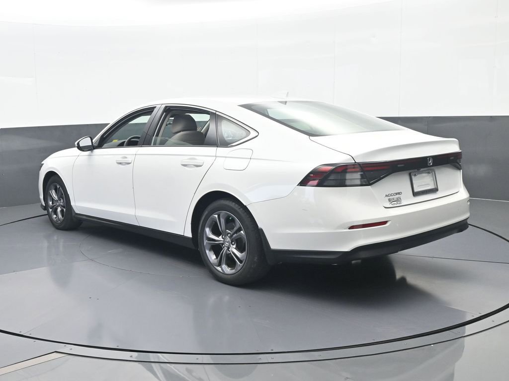Used 2023 Honda Accord EX image 4