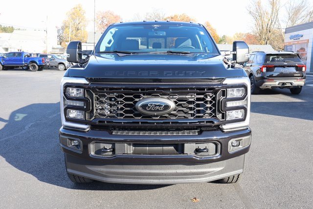 New 2026 Ford F250 Lariat w/ Black Appearance Package image 13