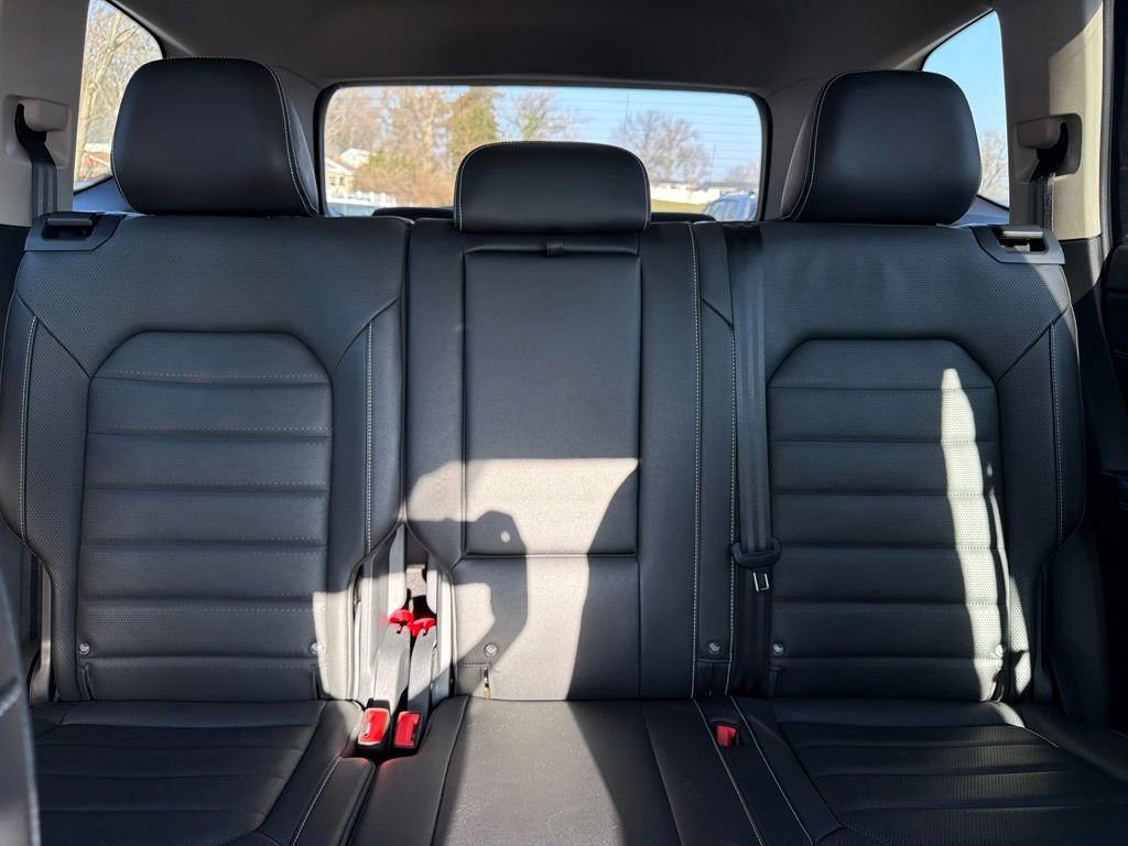 Used 2025 Volkswagen Atlas SEL image 37