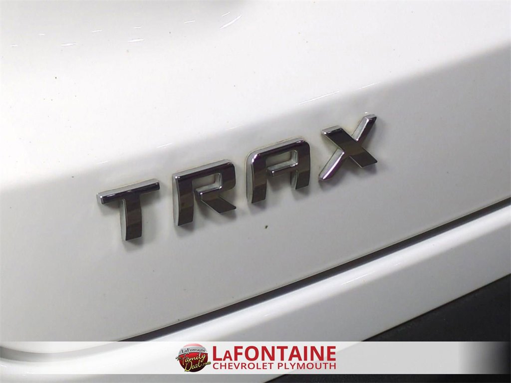 Certified 2025 Chevrolet Trax LT w/ Driver Confidence Package image 29
