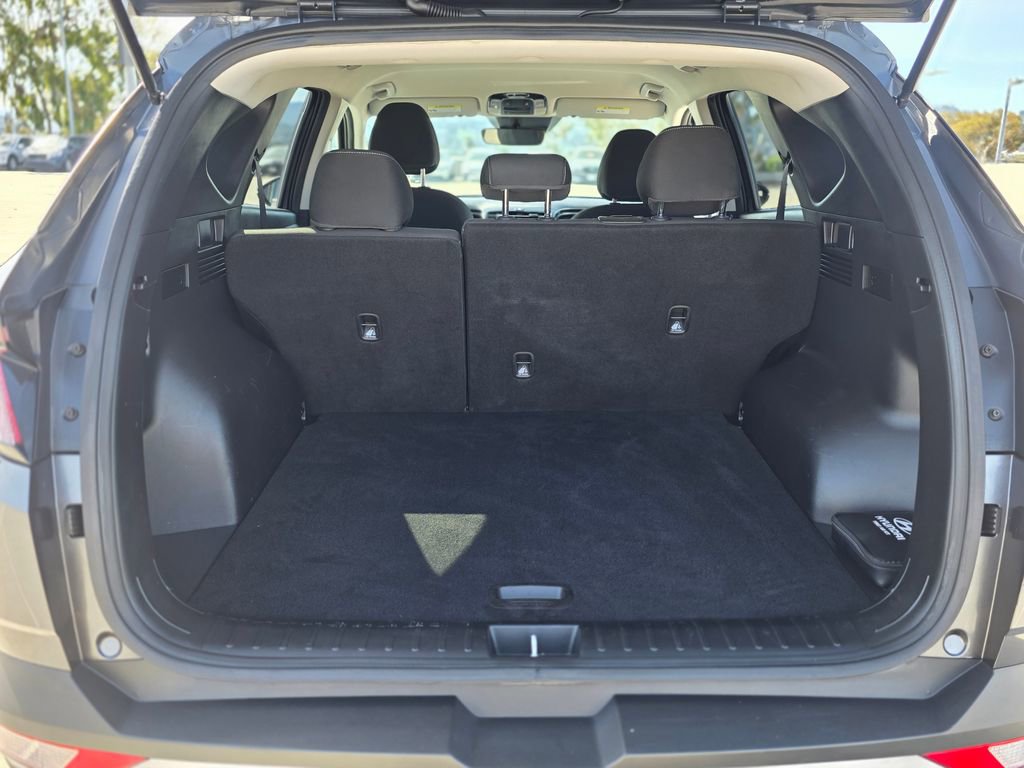 Used 2022 Hyundai Tucson SEL w/ Cargo Package AWD/4WD image 11