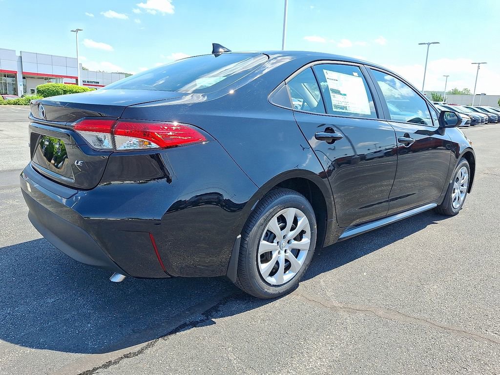 New 2026 Toyota Corolla LE FWD image 7