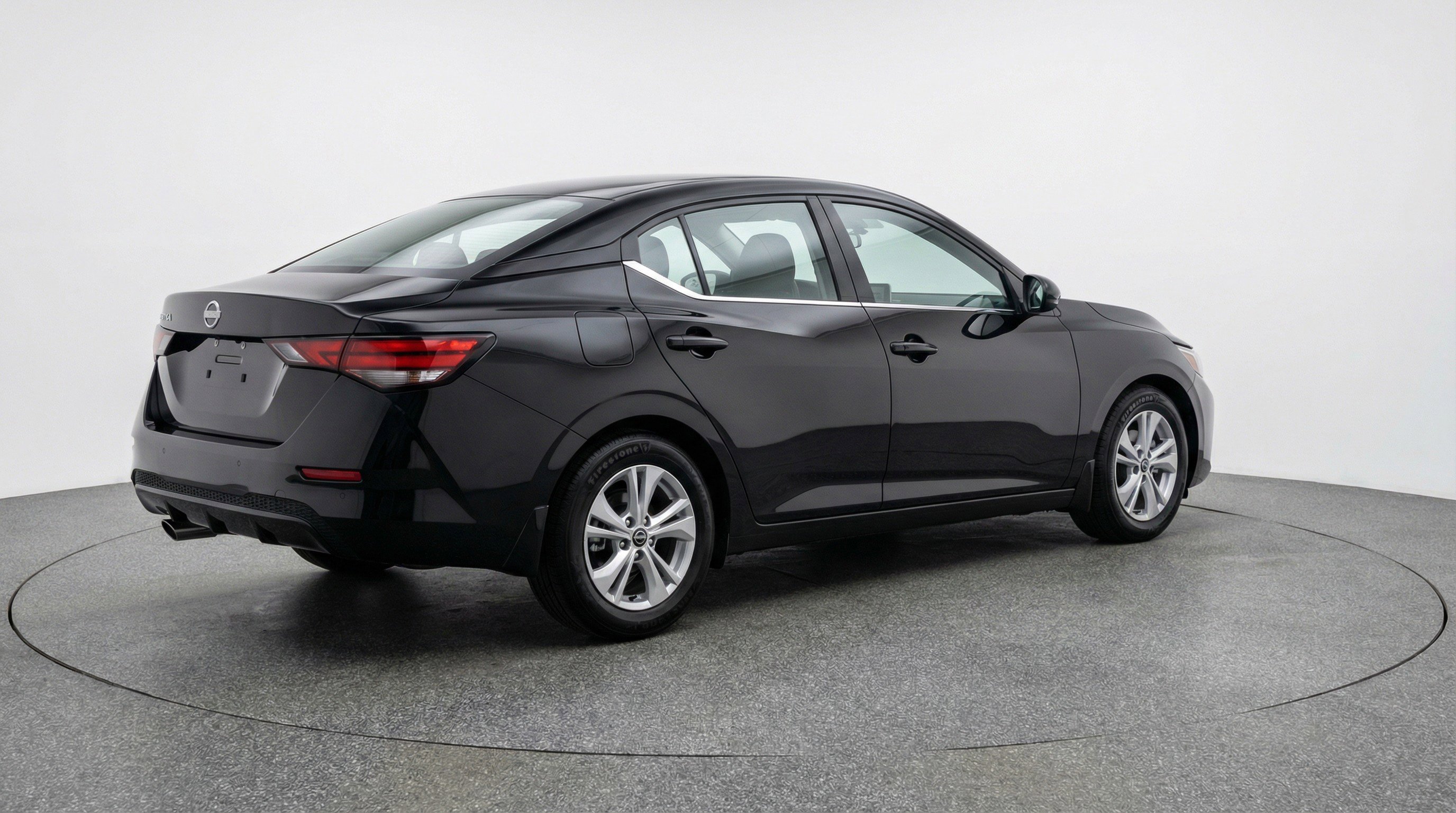 Used 2025 Nissan Sentra S image 9