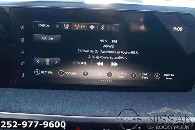 Used 2025 Nissan Kicks SV w/ Charging Package image 25