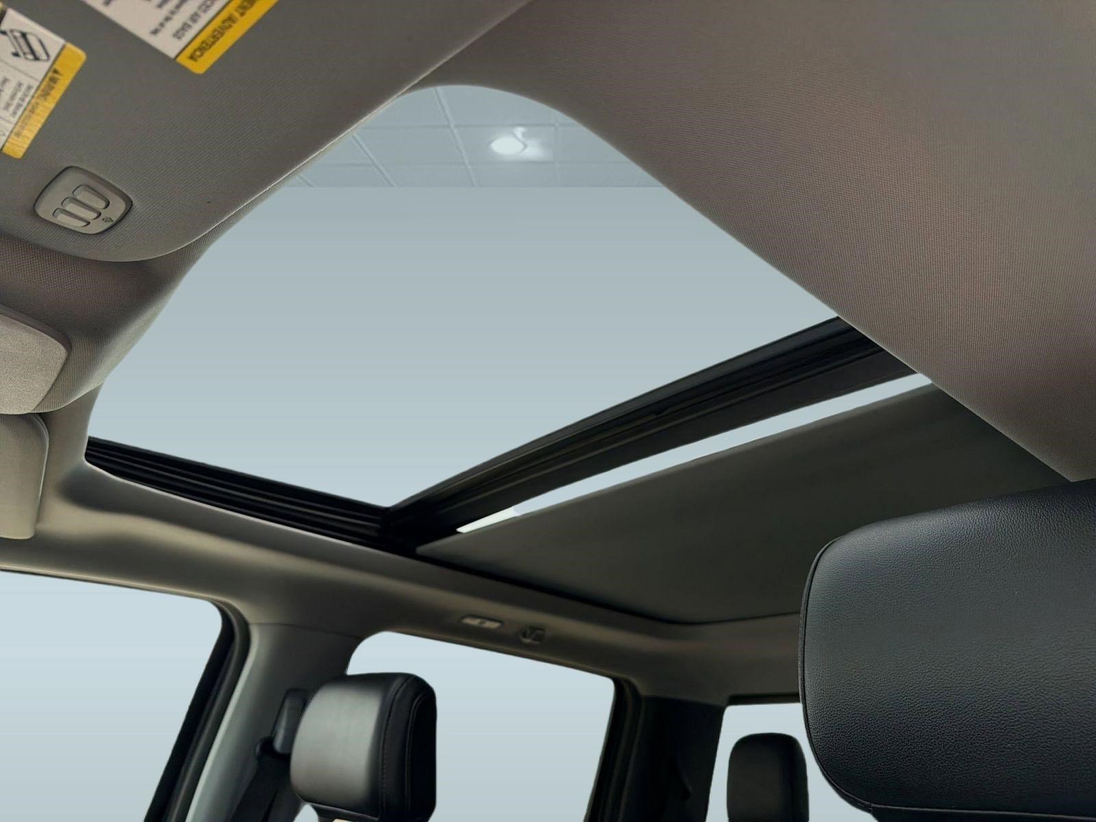 Used 2023 Ford F150 Lariat w/ Equipment Group 502A High image 16