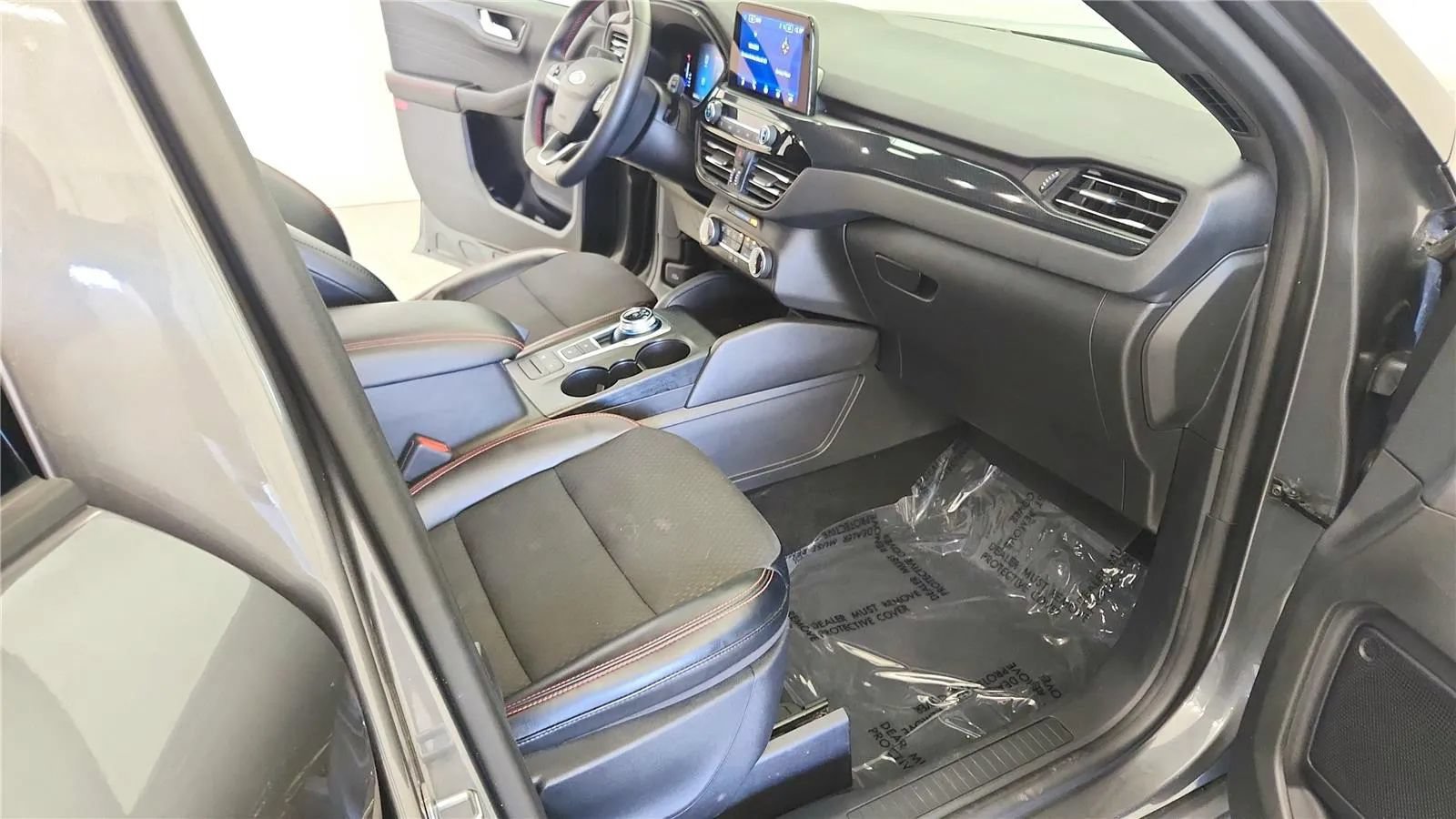 Used 2024 Ford Escape ST-Line FWD image 27