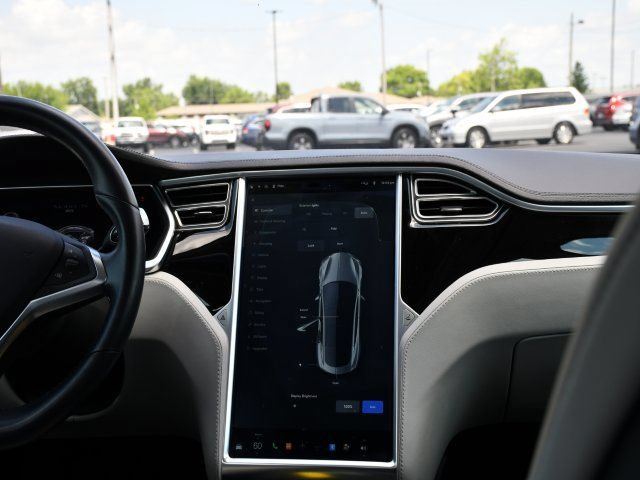 Used 2014 Tesla Model S RWD image 25