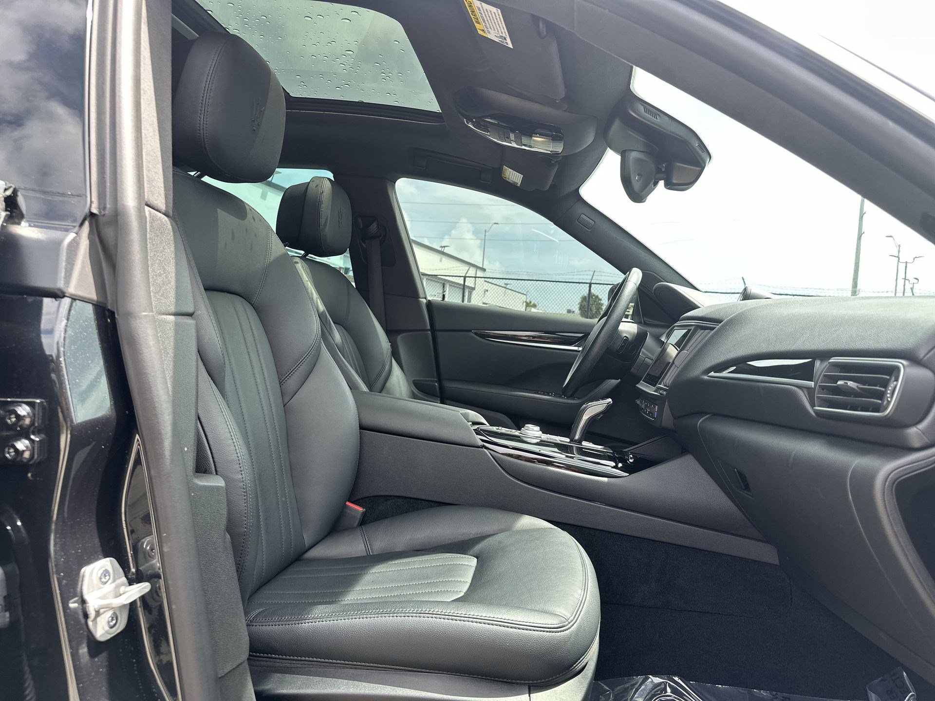 Used 2022 Maserati Levante GT AWD/4WD image 26