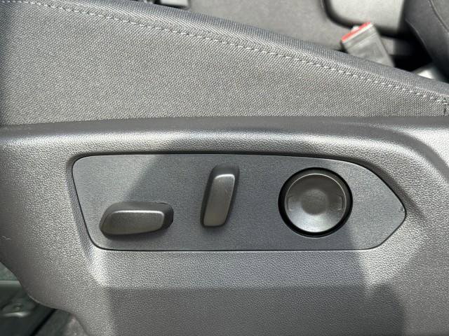 New 2026 GMC Sierra 1500 SLE image 18