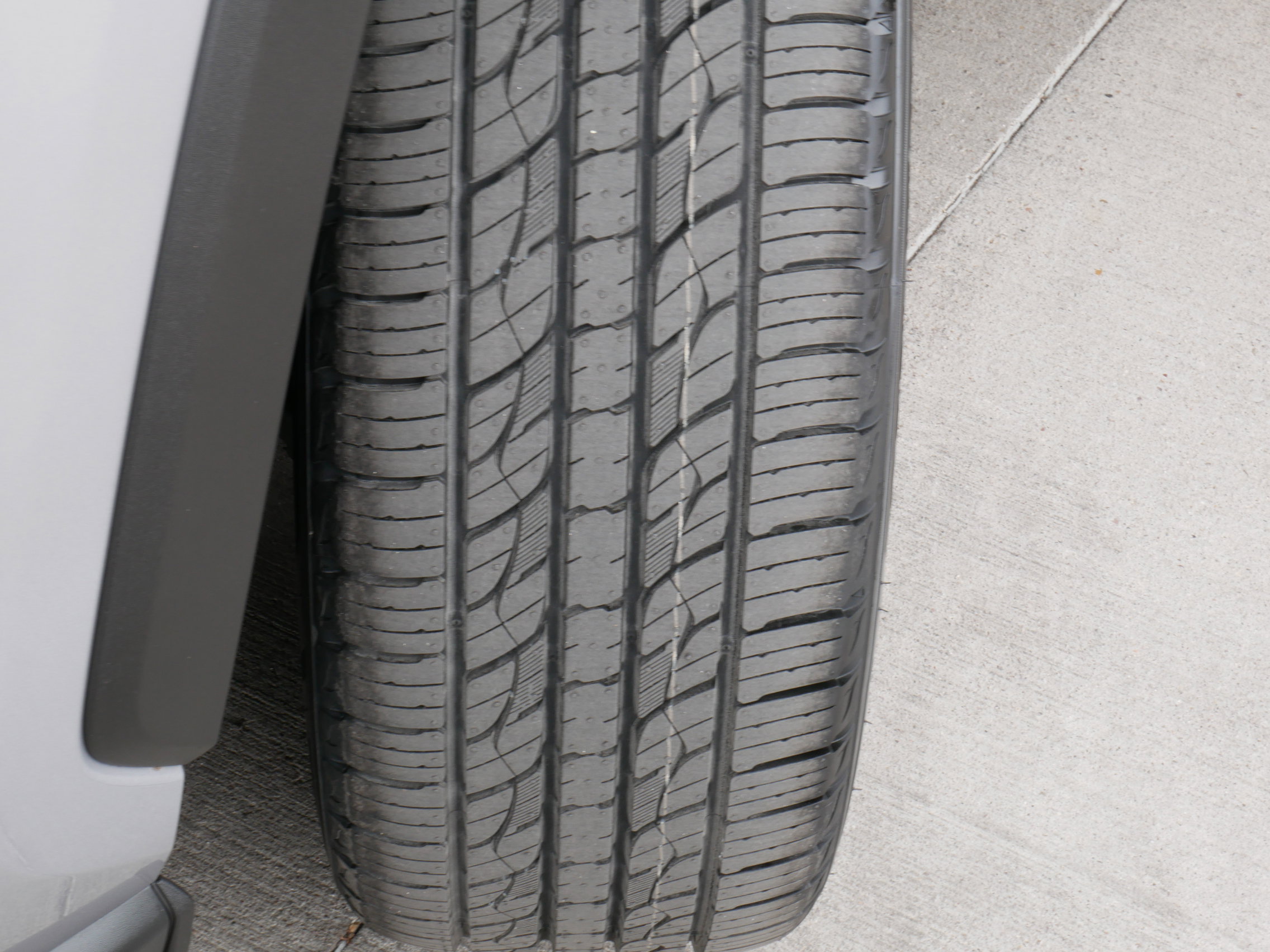 Used 2023 Toyota RAV4 Limited image 23