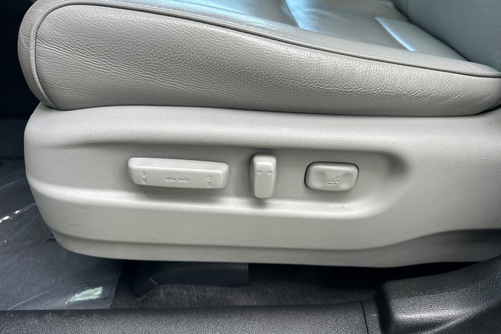 Used 2017 Honda Pilot Touring image 14