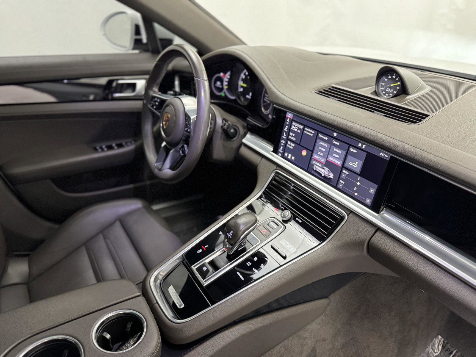 Used 2019 Porsche Panamera 4 image 39