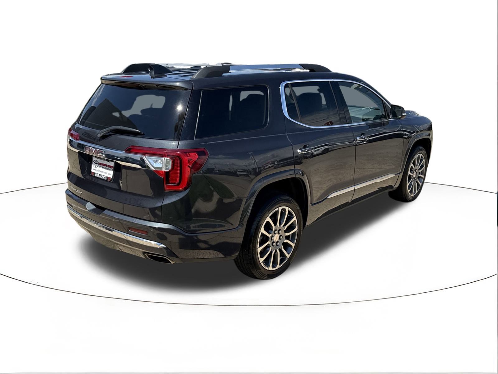 Used 2022 GMC Acadia Denali w/ Denali Technology Package image 3