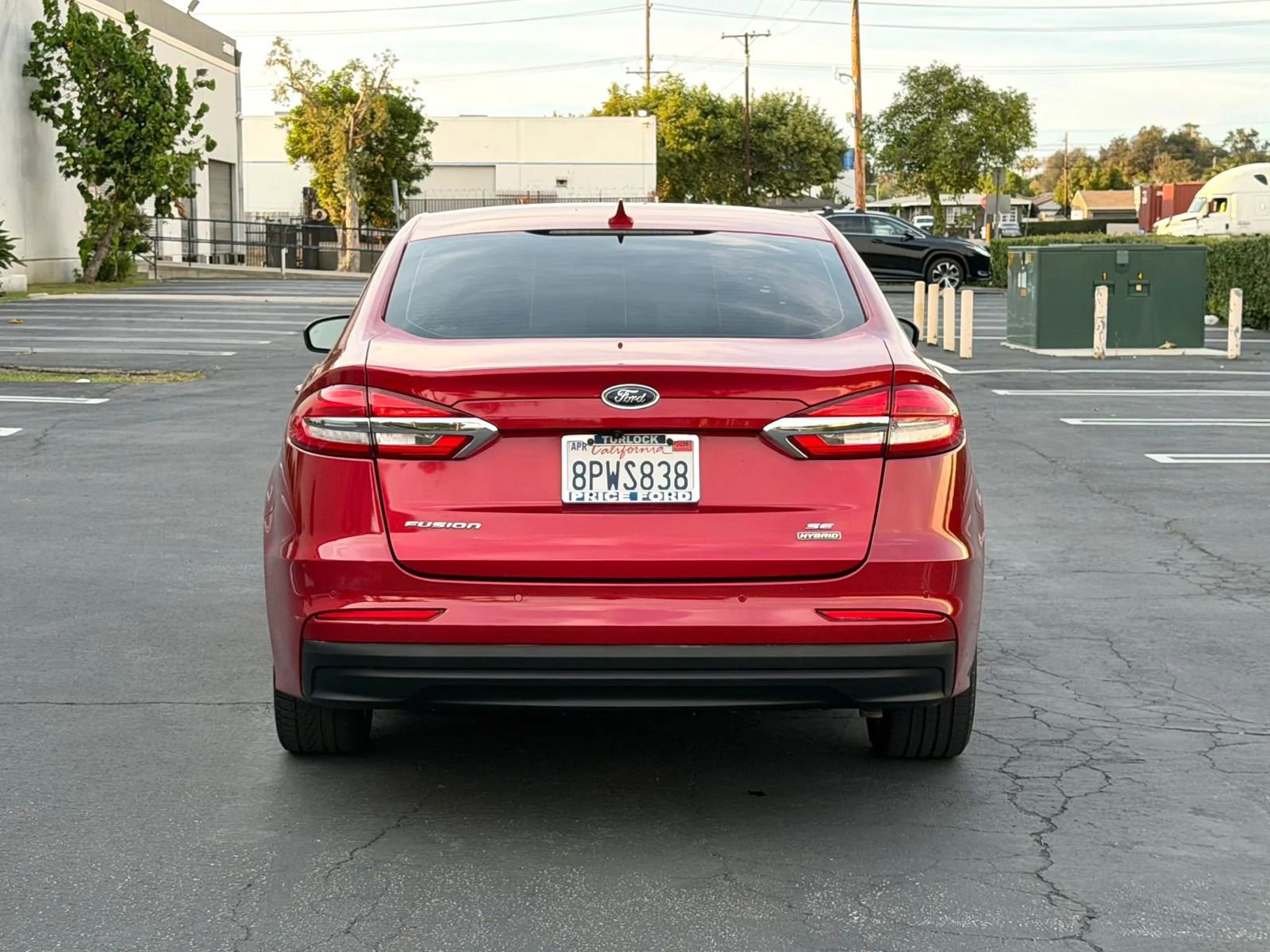 Used 2020 Ford Fusion SE image 5