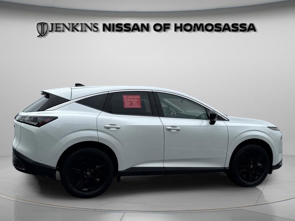 Certified 2025 Nissan Murano SV FWD image 2