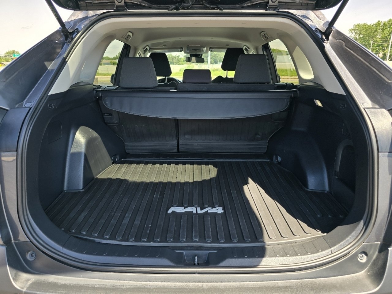 Certified 2024 Toyota RAV4 XLE AWD/4WD image 19