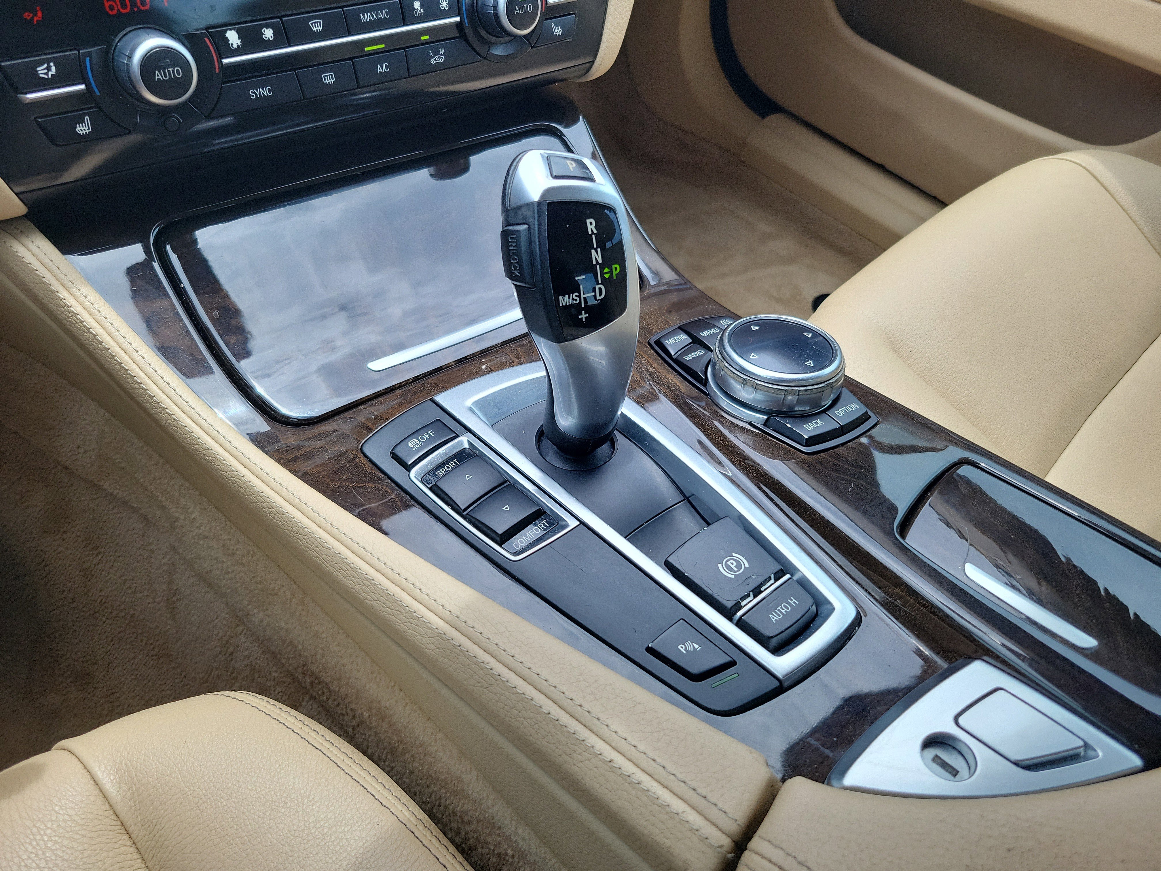 Used 2014 BMW 528i Sedan RWD image 32