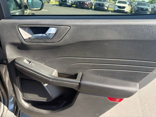 Used 2025 Ford Escape ST-Line FWD image 34