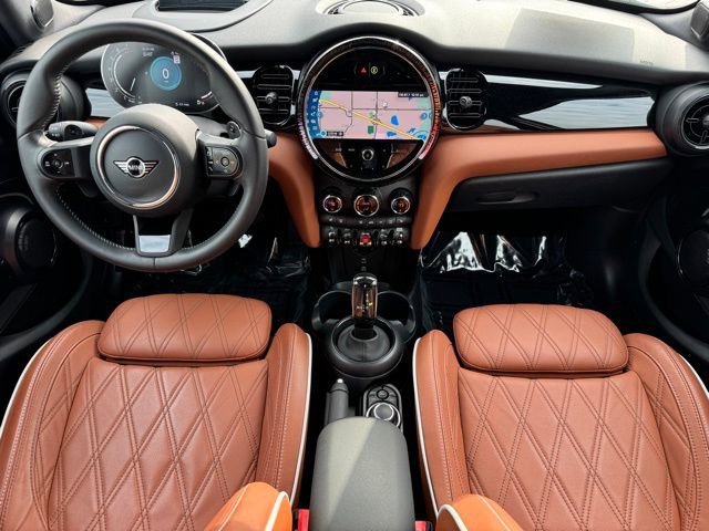 Used 2024 MINI Cooper S image 19