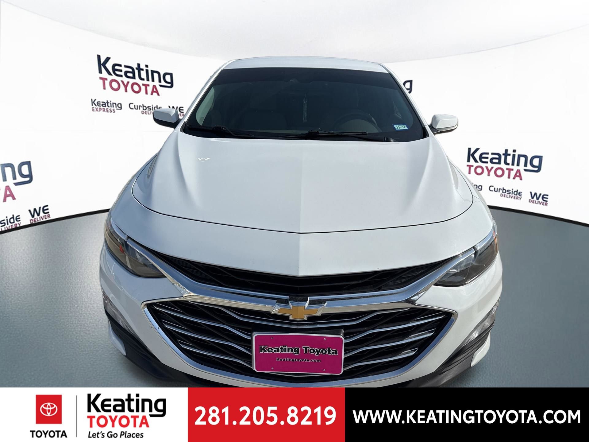 Used 2021 Chevrolet Malibu LT FWD image 2