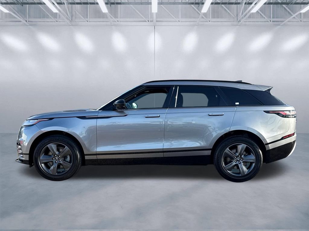 Used 2022 Land Rover Range Rover Velar R-Dynamic S image 4