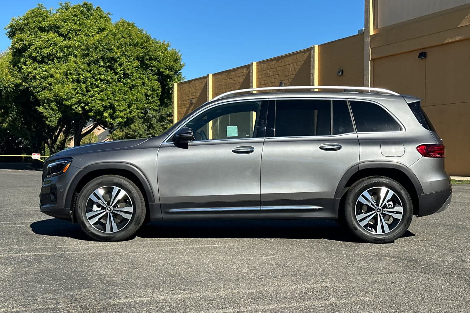 New 2026 Mercedes-Benz GLB 250 image 6